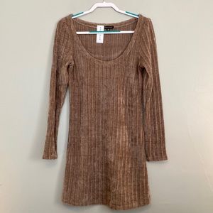 NWT brown Kendall & Kylie sweater dress size medium